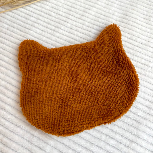 Le Chaton démaquillant qui fait un safari