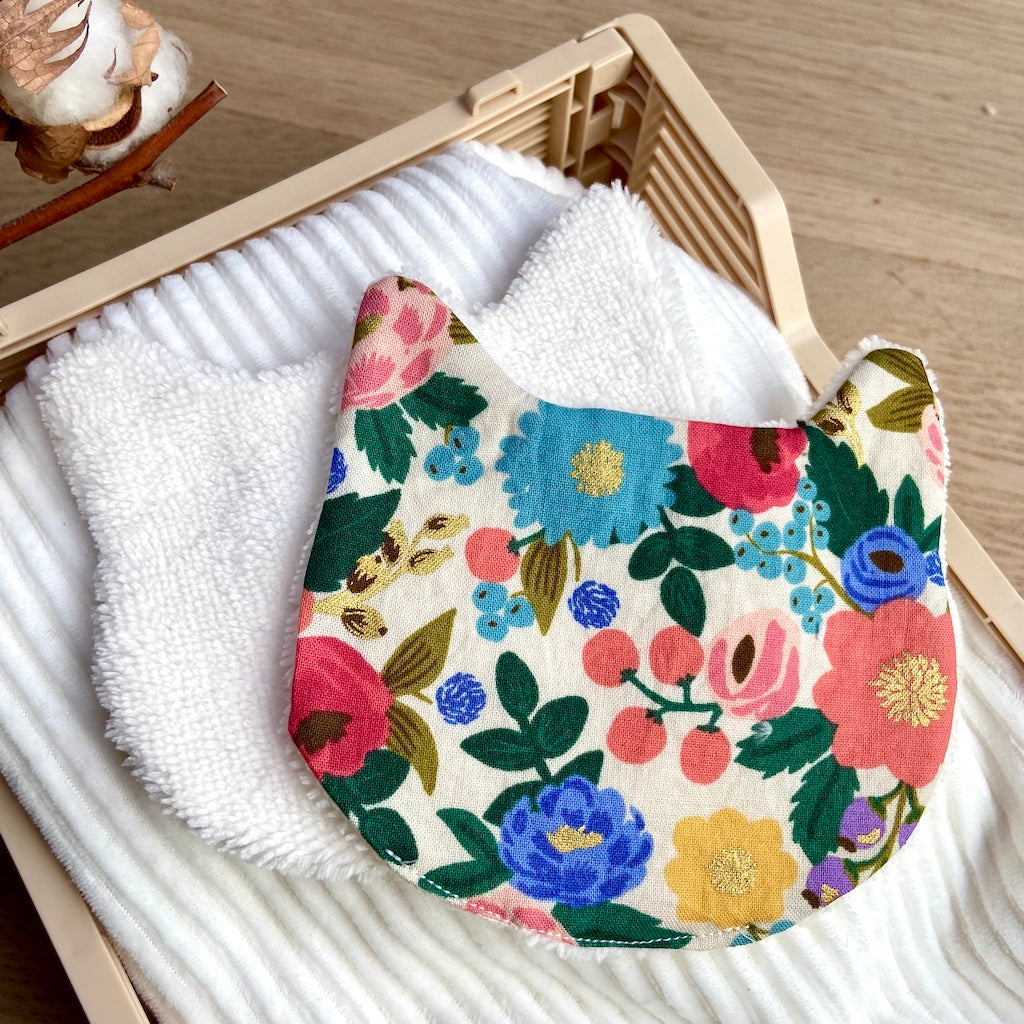 Le Chaton démaquillant qui aime le luxe