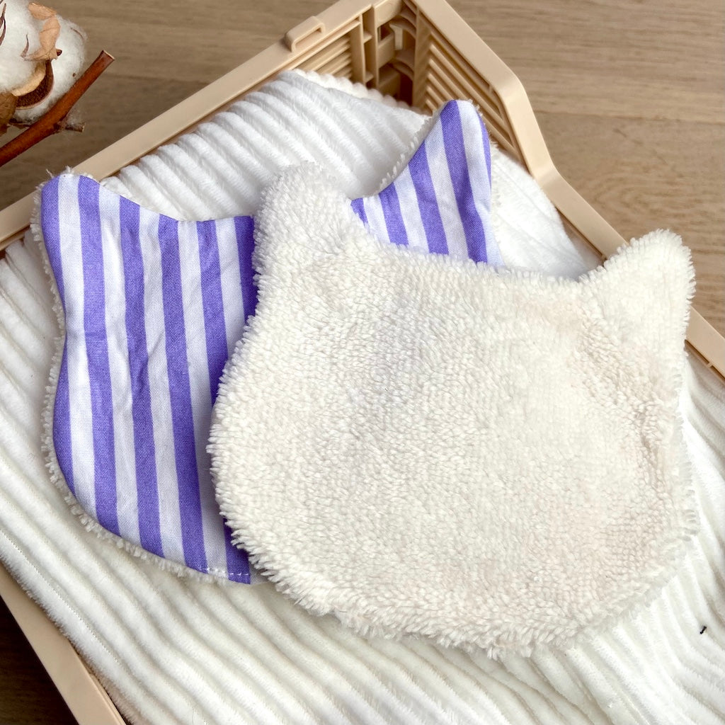 Le Chaton démaquillant qui prend le soleil