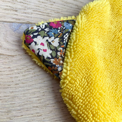 Le gant de toilette marionnette en balade automnale