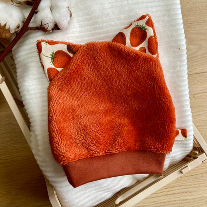 Le gant magique qui mange des fraises