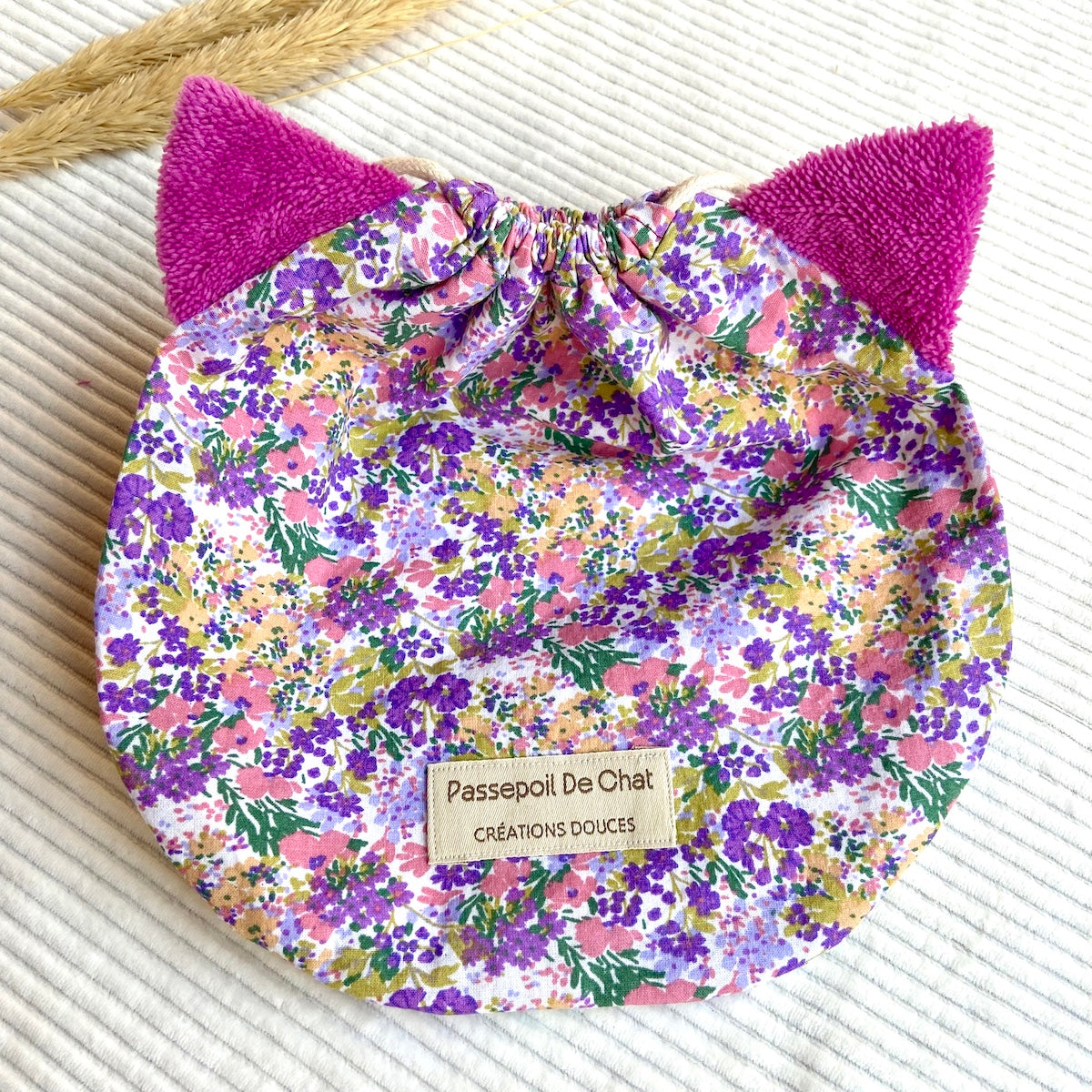 Le Pochat dans les pétunias