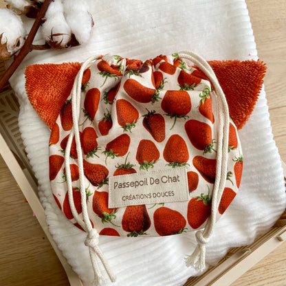 Le Pochaton qui mange des fraises