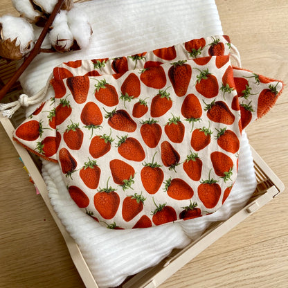 Le Pochaton qui mange des fraises