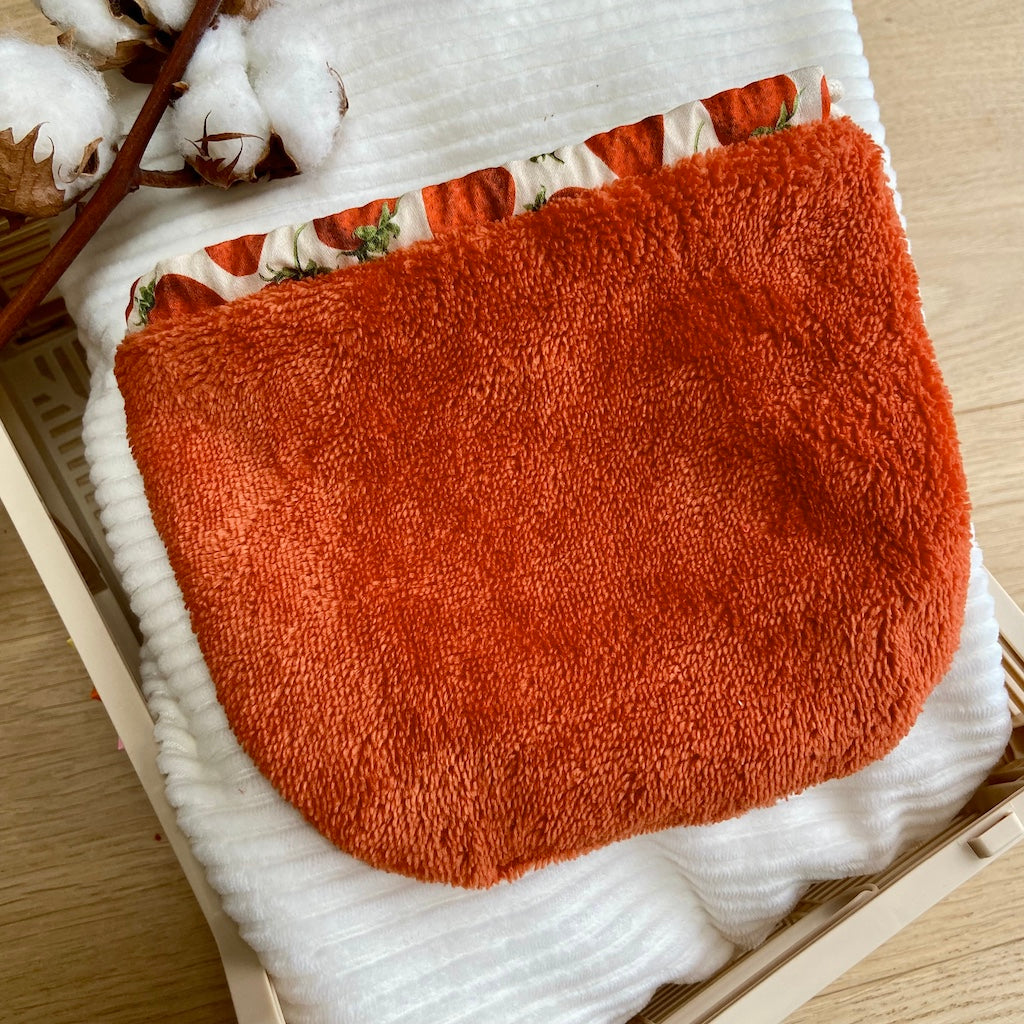 Le Pochaton qui mange des fraises