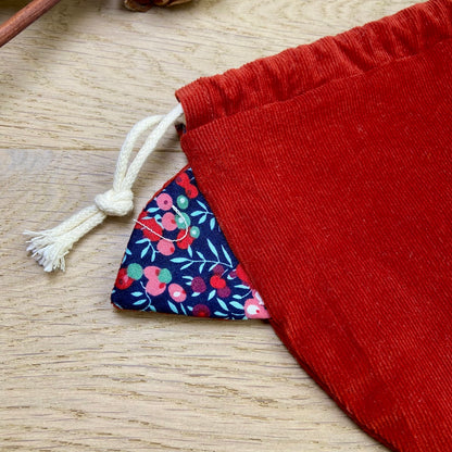 Le Pochaton qui passe Noël en velours