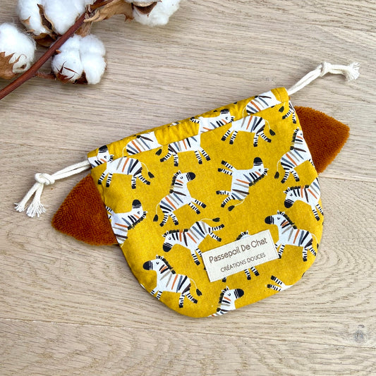 Le Pochaton qui fait un safari