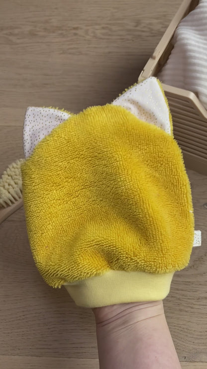 Le gant de toilette marionnette qui aime les paillettes