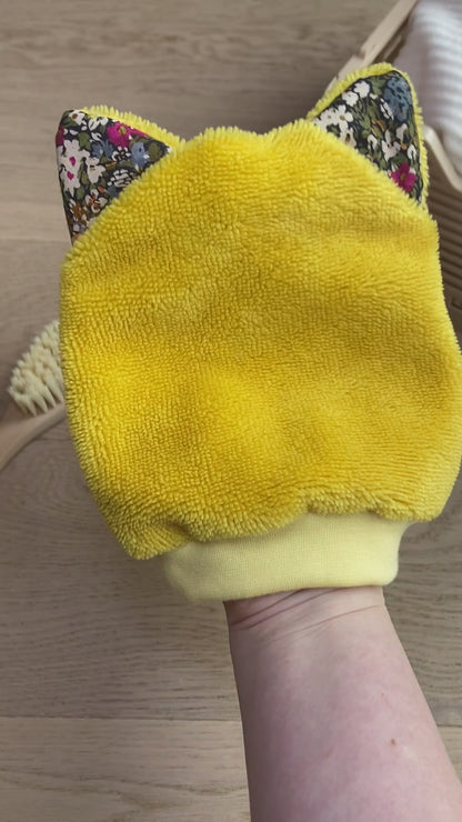 Le gant de toilette marionnette en balade automnale